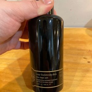 May Lindstrom “the clean dirt”